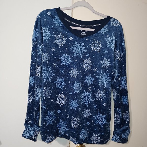 VGUC ~ Nautica Soft & Cozy Navy Blue PJ Top with Snowflakes (Size: Medium) - Picture 1 of 6